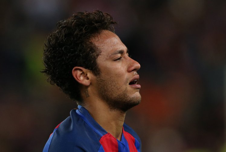 Neymar crybaby