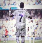 r-mb-q's profilbillede